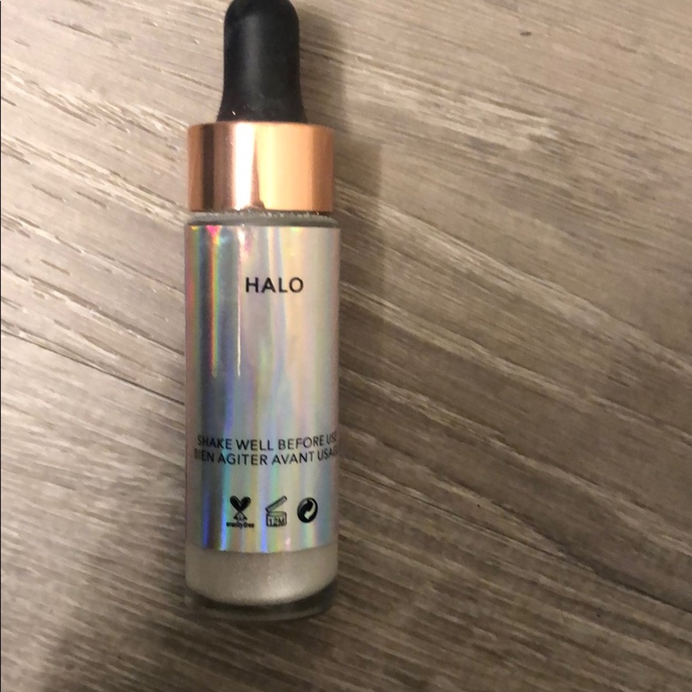 O.TW.O Liquid Highlighter